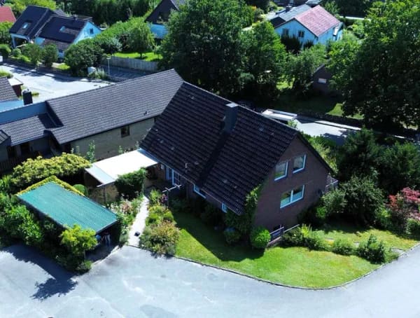 Immobilie in Fleckeby - Solides Einfamilienhaus mit viel Platz - Bild 0