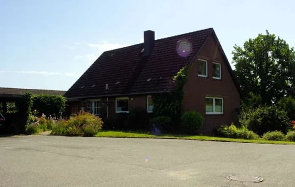 Immobilie in Fleckeby - Solides Einfamilienhaus mit viel Platz - Bild 2
