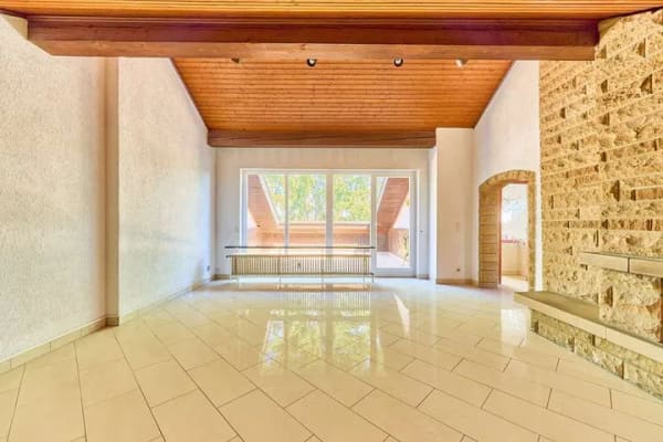 Immobilie in Ketsch - Wohnen mit Charakter - 4 Zimmer mit Balkon und Loggia in Ketsch - Bild 2
