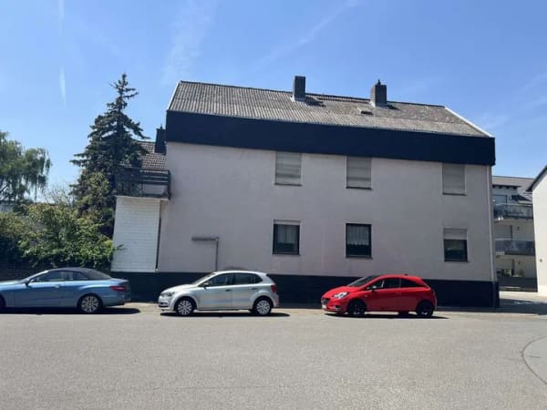 Immobilie in Bischofsheim - Großzügiges Wohnhaus in Bischofsheim - Bild 0