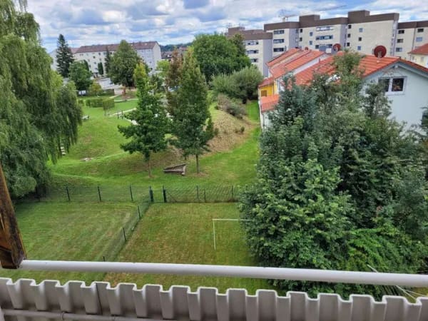 Immobilie in Burghausen - Wohnen mit Charakter: Gepflegte 2-Zimmer-Wohnung in Burghausen - Bild 3