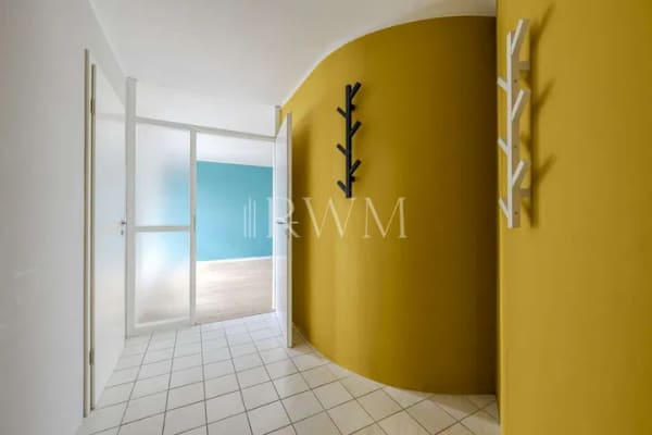 Immobilie in Hildrizhausen - 4,5-Zimmer-Maisonette mit Galerie, Balkon und 2 Stellplätzen in zentraler Lage von Hildrizhausen - Bild 1