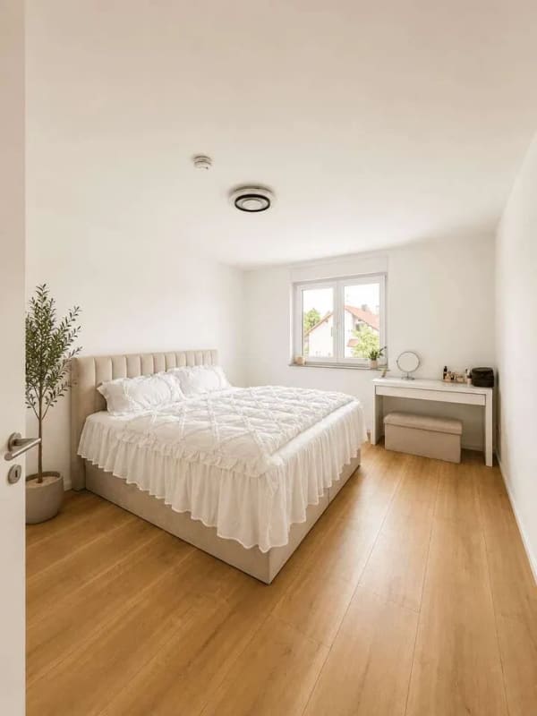 Immobilie in Karlsdorf-Neuthard - Einziehen & Wohlfühlen – Großzügige 2-Zi-Wohnung in gepflegter Wohnanlage mit Balkon und Stellplatz - Bild 0
