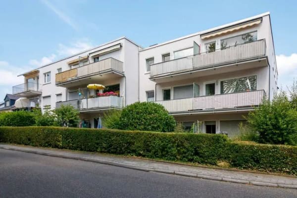 Immobilie in Bad Soden - Geld investieren wo andere Urlaub machen! Charmantes Studioapartment mit Balkon, EBK und Keller - Bild 0