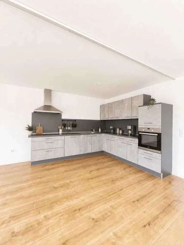 Immobilie in Karlsdorf-Neuthard - Traumhaftes Penthouse mit zwei Balkonen, 2 Stellplätzen & moderner Ausstattung in Karlsdorf-Neuthard - Bild 3
