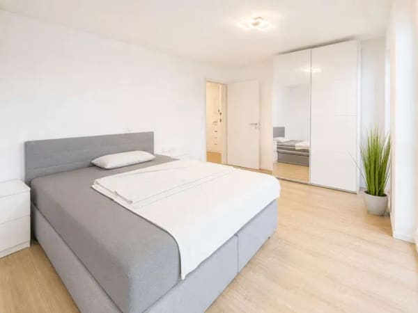 Immobilie in Karlsdorf-Neuthard - Neuwertige 2-Zimmer-Wohnung im Erdgeschoss mit Balkon und Stellplatz in ruhiger Wohnlage - Bild 4