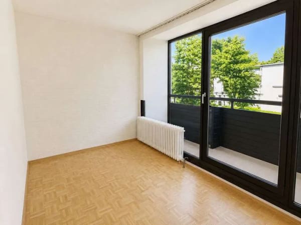 Immobilie in Pöcking - PÖCKING: 3,5-ZIMMER-WOHNUNG ZUM WOHLFÜHLEN MIT BLICK INS GRÜNE - Bild 2