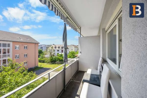 Immobilie in Rheinfelden (Baden) - Helle 2-Zi-WHG mit Parkettboden, Balkon und Stellplatz in zentraler Lage! - Bild 0