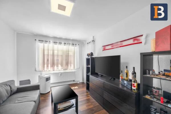 Immobilie in Rheinfelden (Baden) - Helle 2-Zi-WHG mit Parkettboden, Balkon und Stellplatz in zentraler Lage! - Bild 1