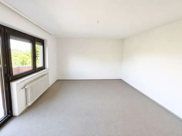 Immobilie in Eberdingen - Großzügige 2-Zimmer-Terrassenwohnung mit Balkon, Aufzug und Kfz-Stellplatz - Bild 0