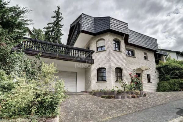 Immobilie in Linz am Rhein - Großzügiges Wohnen mit Rhein- und Burgblick – Komforthaus mit Einliegerwohnung in Linz-Ockenfels - Bild 2