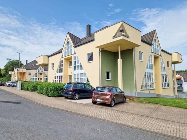Immobilie in Langerwehe - 2 vermietete Eigentumswohnungen mit Tiefgaragen-Stellplätzen in Langerwehe Jüngersdorf, ruhige Lage - Bild 0