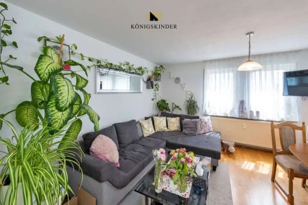 Immobilie in Ebersbach an der Fils - Traumhafte, bezugsfertige 2-Zimmer-Oase mit Balkon, EBK & Garage in Ebersbach-Weiler! - Bild 0
