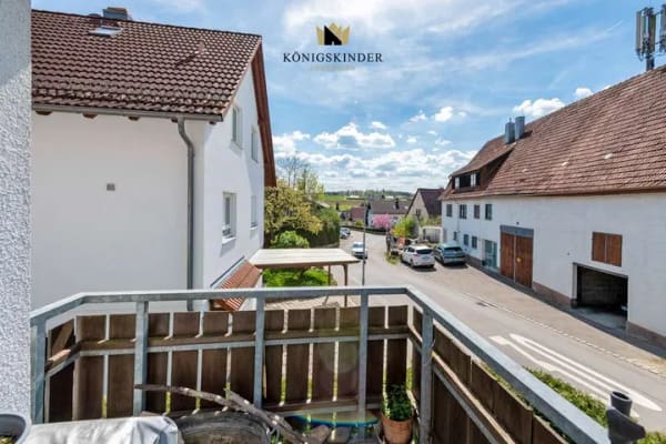 Immobilie in Ebersbach an der Fils - Traumhafte, bezugsfertige 2-Zimmer-Oase mit Balkon, EBK & Garage in Ebersbach-Weiler! - Bild 2