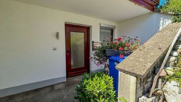 Immobilie in Wasserburg (Bodensee) - Großzügige Doppelhaushälfte mit Potenzial in begehrter Lage von Wasserburg - vielseitig nutzbar! - Bild 3