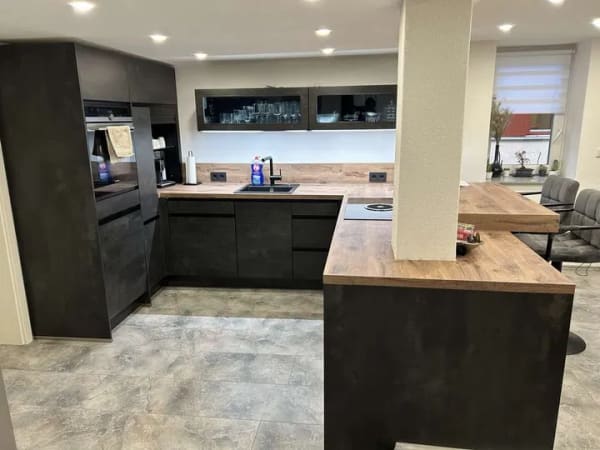 Immobilie in Frickenhausen - Einfamilienhaus mit Einliegerwohnung - Bild 0