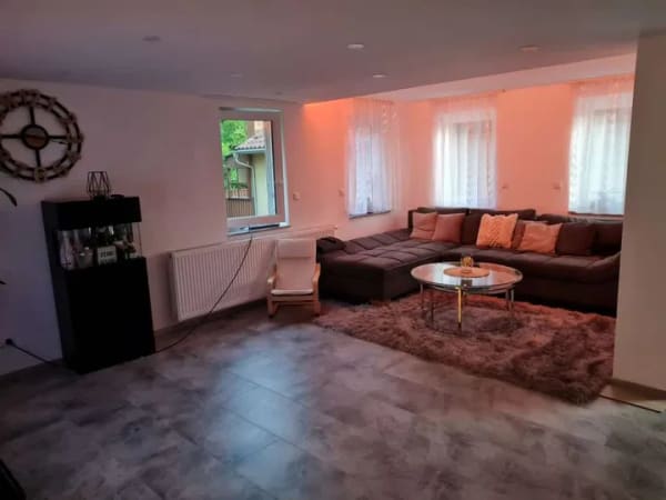 Immobilie in Frickenhausen - Einfamilienhaus mit Einliegerwohnung - Bild 3