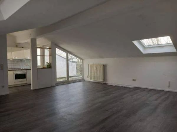 Immobilie in Spiesheim - Sonnige 3 ZKBB Dachgeschosswohnung in grüner Ortsrandlage in Wörrstadt/Spiesheim - Bild 1