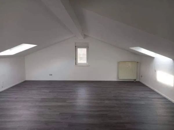 Immobilie in Spiesheim - Sonnige 3 ZKBB Dachgeschosswohnung in grüner Ortsrandlage in Wörrstadt/Spiesheim - Bild 2