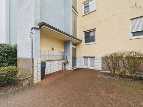 Immobilie in Erlensee - **Charmante 3-Zi.-ETW mit Balkon, EBK, KFZ, Abstellraum, Aufzug, uvm. - gute Lage!** - Bild 3
