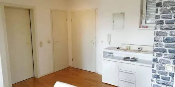 Immobilie in Spiesheim - Gemütliche 2 ZKB-Wohnung mit großem Balkon im Herzen der rheinhessichen Weinberge - Bild 1