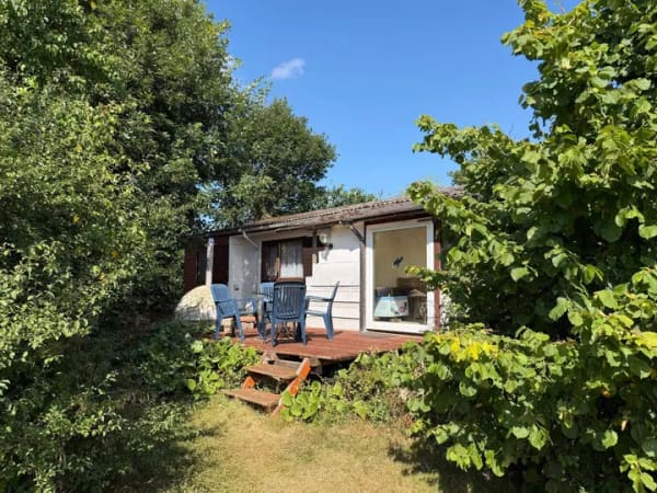 Immobilie in Vöhl - Ferienhaus mit großem Grundstück und viel Potenzial nahe dem Edersee! - Bild 1