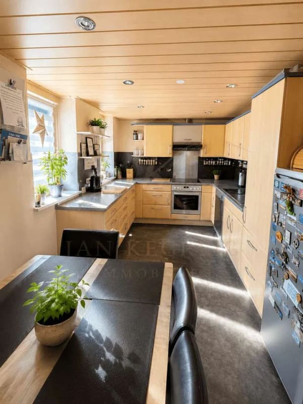 Immobilie in Bondorf - Einfamilienhaus mit 8 Zimmern, Garten und viel Platz für Ihre Wohnideen in Bondorf - Bild 3