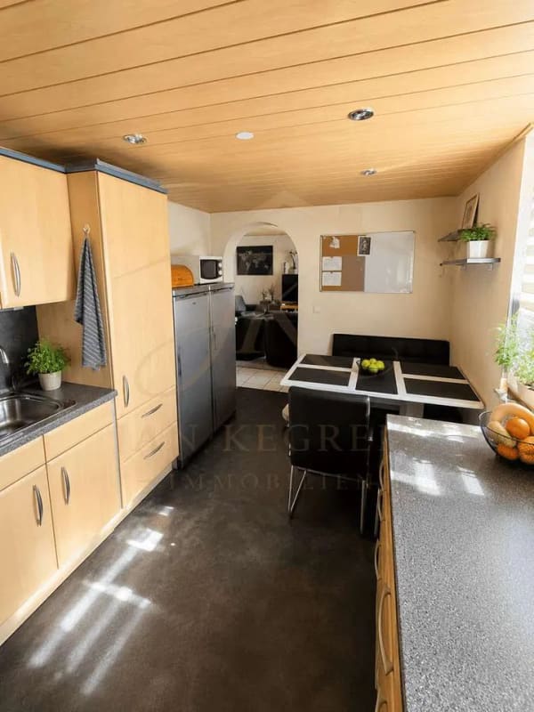 Immobilie in Bondorf - Einfamilienhaus mit 8 Zimmern, Garten und viel Platz für Ihre Wohnideen in Bondorf - Bild 4
