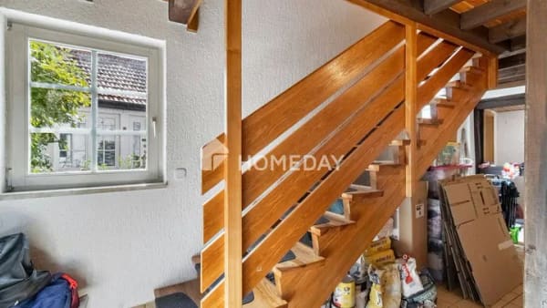 Immobilie in Flörsheim - Historisches Fachwerkhaus mit ausbaubarem Dachboden, Innenhof und modernisiertem Bad - Bild 4