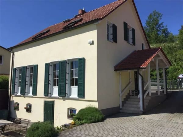 Immobilie in Niederfinow - Traumhaft wohnen am Finowkanal – kernsaniertes Einfamilienhaus mit Nebengebäude - Bild 1