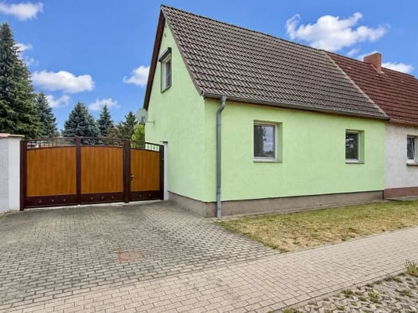 Immobilie in Aken (Elbe) - Kleines Haus. Riesiges Grundstück. | Aken - Bild 0