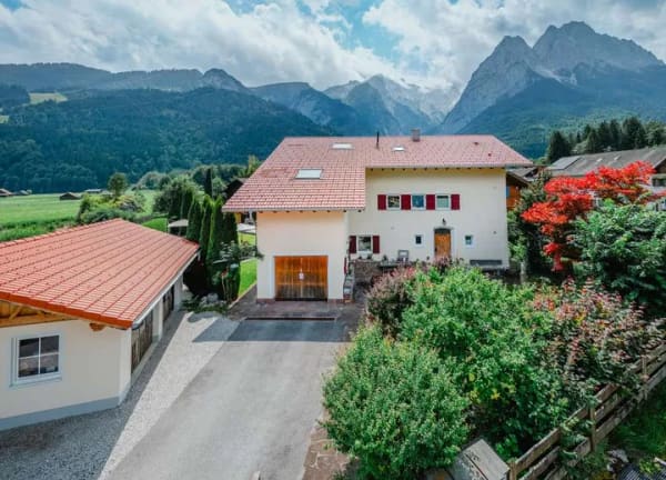 Immobilie in Grainau - Einmaliges Alpen-Anwesen: Wo Tradition auf modernen Komfort trifft - Bild 2