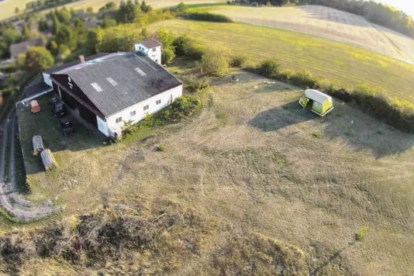 Immobilie in Moringen - Seltene Gelegenheit; Grundstück mit Flughangar und Wohnung! - Bild 1