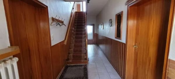 Immobilie in Beverungen - Einfamilienhaus mit Werkstatt - Raum zum Leben und Gestalten - Bild 3