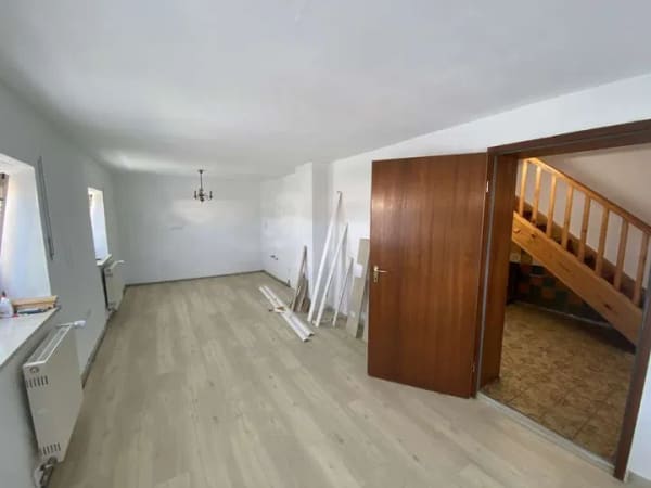 Immobilie in Wiesenfelden - Schönes Häuschen mit Balkon und Garage, "Klein-Fein-Mein! - Bild 1