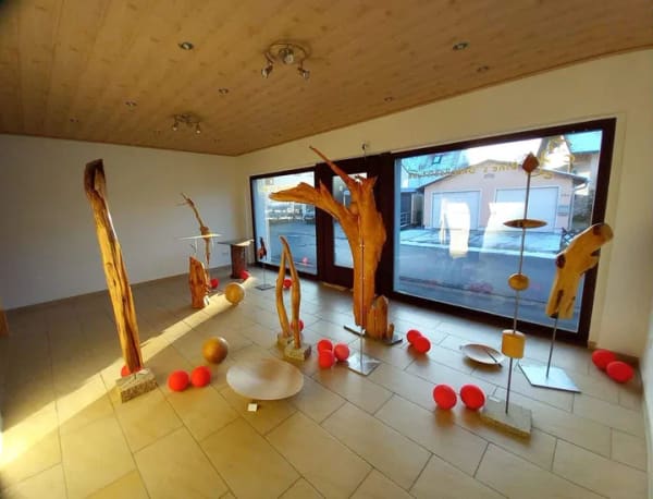 Immobilie in Tröstau - Einfamilienhaus mit 5 Zimmern im Zentrum von Tröstau - Bild 1