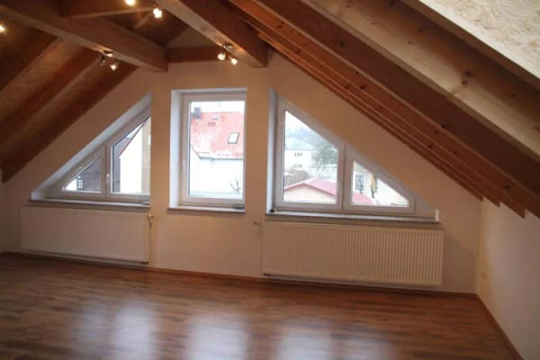 Immobilie in Tröstau - Einfamilienhaus mit 5 Zimmern im Zentrum von Tröstau - Bild 4