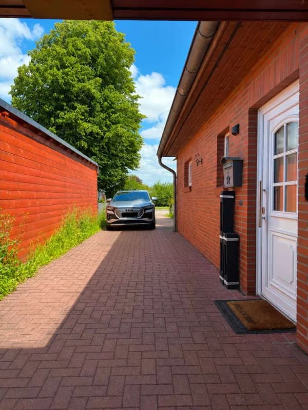 Immobilie in Lägerdorf - Gepflegtes Haus mit Photovoltaikanlage, Sauna und Garten - Bild 2