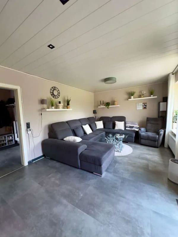Immobilie in Lägerdorf - Gepflegtes Haus mit Photovoltaikanlage, Sauna und Garten - Bild 4