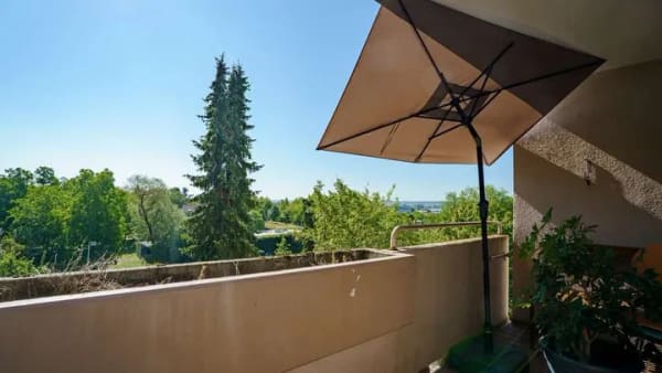 Immobilie in Konstanz - 1-Zimmer ETW im 3.OG mit Balkon, Aufzug und TG-Stellplatz zur Kapitalanlage oder Selbstbezug - Bild 2