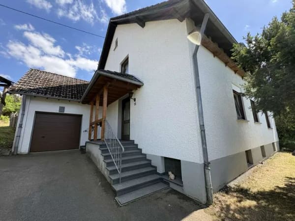Immobilie in Schleiden - Großzügiges Einfamilienhaus mit Einliegerwohnung und viel Entwicklungspotenzial in Schleiden-Oberhau - Bild 3