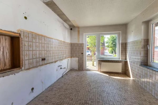 Immobilie in Lunden - Solides Einfamilienhaus mit großem Potential in Lunden - Bild 4