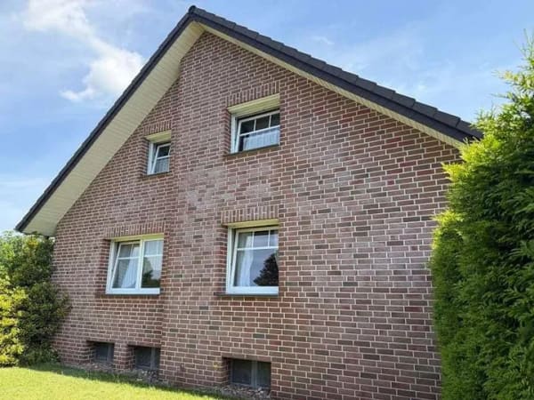 Immobilie in Hövelhof - Ländlich wohnen mit Blick über die Felder! Zweifamilienhaus in Hövelhof Ortsteil Riege - Bild 2