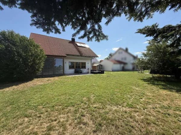 Immobilie in Ungerhausen - Wohlfühlatmosphäre und viel Platz - Bild 2