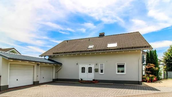 Immobilie in Nentershausen - Mehr als ein Zuhause – Wohnen, Arbeiten, Entspannen und eine ELW - alles unter einem Dach in Girod - Bild 1
