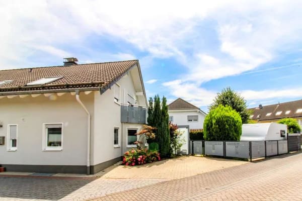 Immobilie in Nentershausen - Mehr als ein Zuhause – Wohnen, Arbeiten, Entspannen und eine ELW - alles unter einem Dach in Girod - Bild 2