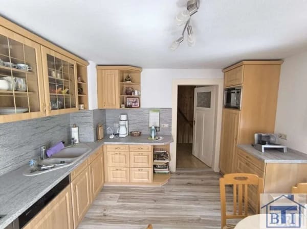 Immobilie in Zittau - Charmantes Einfamilienhaus in Hanglage mit Weitblick, Terrasse & Garage – viel Potenzial zur indi... - Bild 4