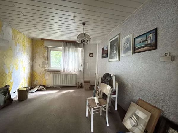 Immobilie in Westhofen - Sanierungsbedürftiges Einfamilienhaus mit Garage in Westhofen - Bild 3