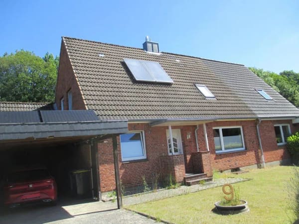 Immobilie in Osterrönfeld - Zweifamilienhaus mit 1.000 m² Grundstück in ruhiger Lage Osterrönfelds - Bild 0