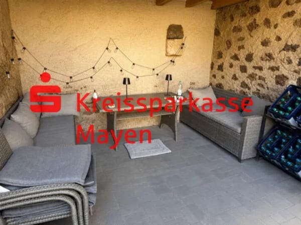 Immobilie in Nickenich - Wohnen, Arbeiten & Hobby – Wohnhaus mit großer Scheune - Bild 0